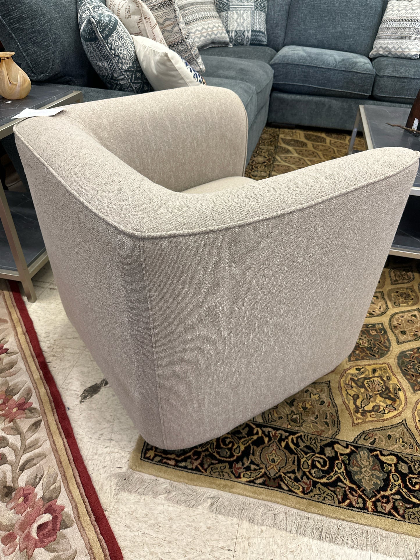 Tub Swivel Chair